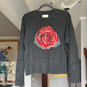 Springfield Cozy Gray Sweater with Red Rose Motif Sz M